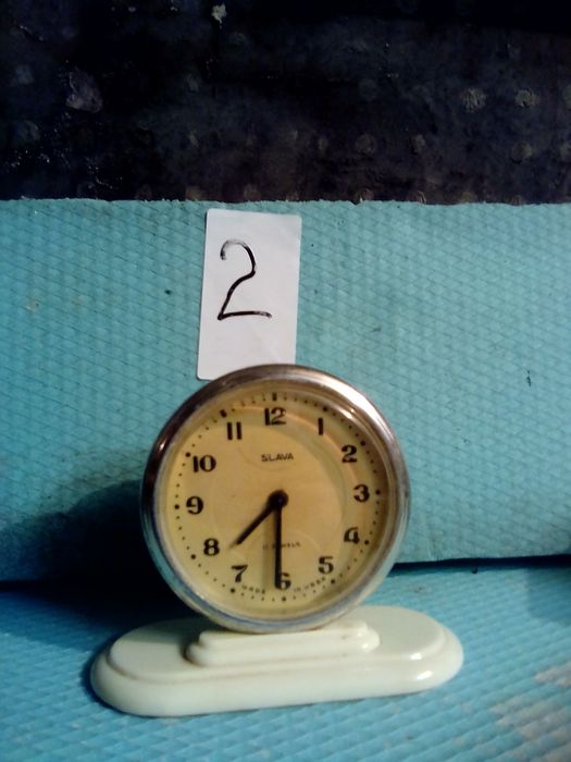 Механични будилници работещи и обслужени.