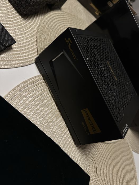 Sursă Seasonic PRIME Gold 850W – 80+ Gold, Full Modular, High-End