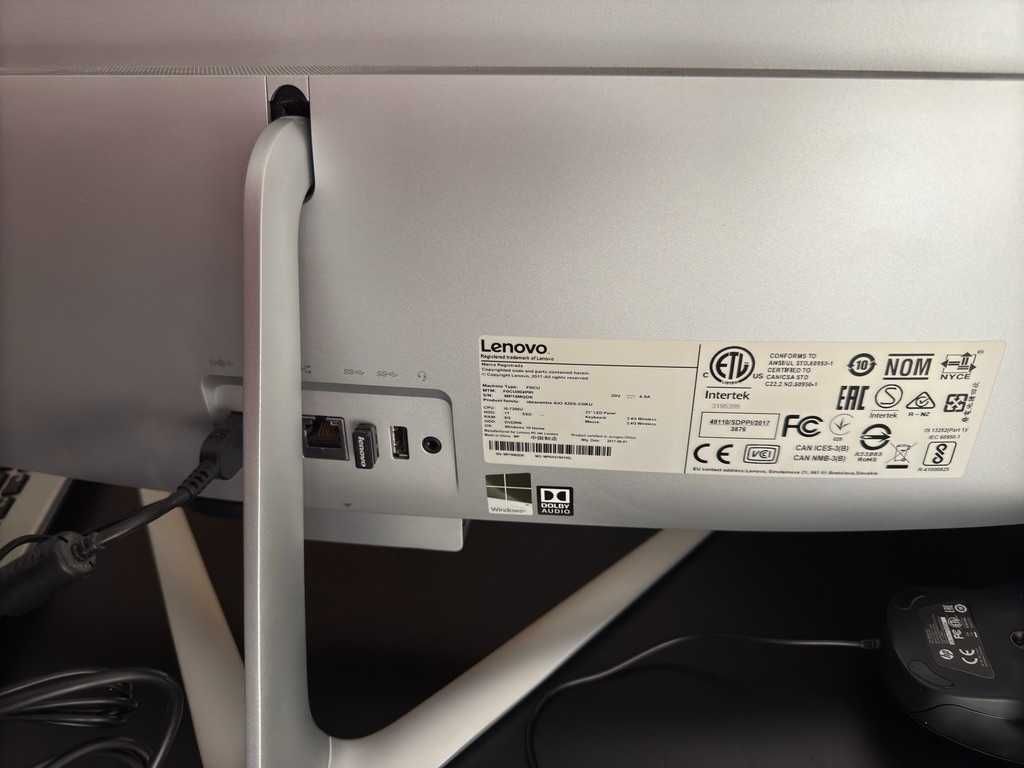 Компютър all-in-one LENOVO AIO 520S-23IKU налични 4 броя