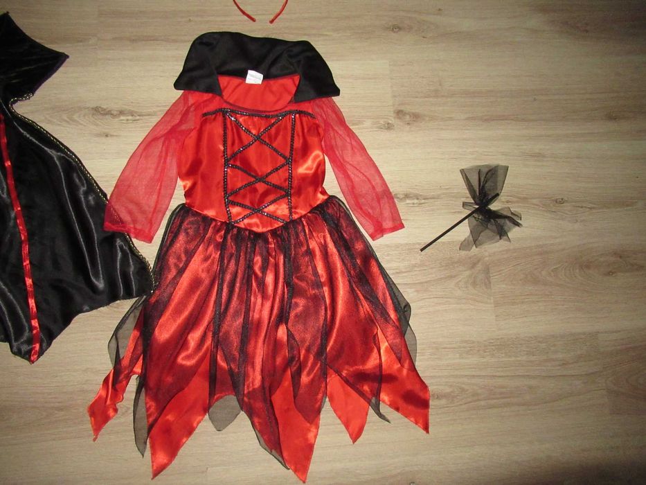 ХЕЛОУИН КОСТЮМ/рокля с аксесоари--128 номер