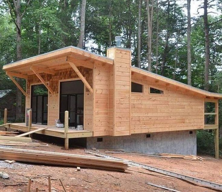 Vând și realizez cabane din lemn