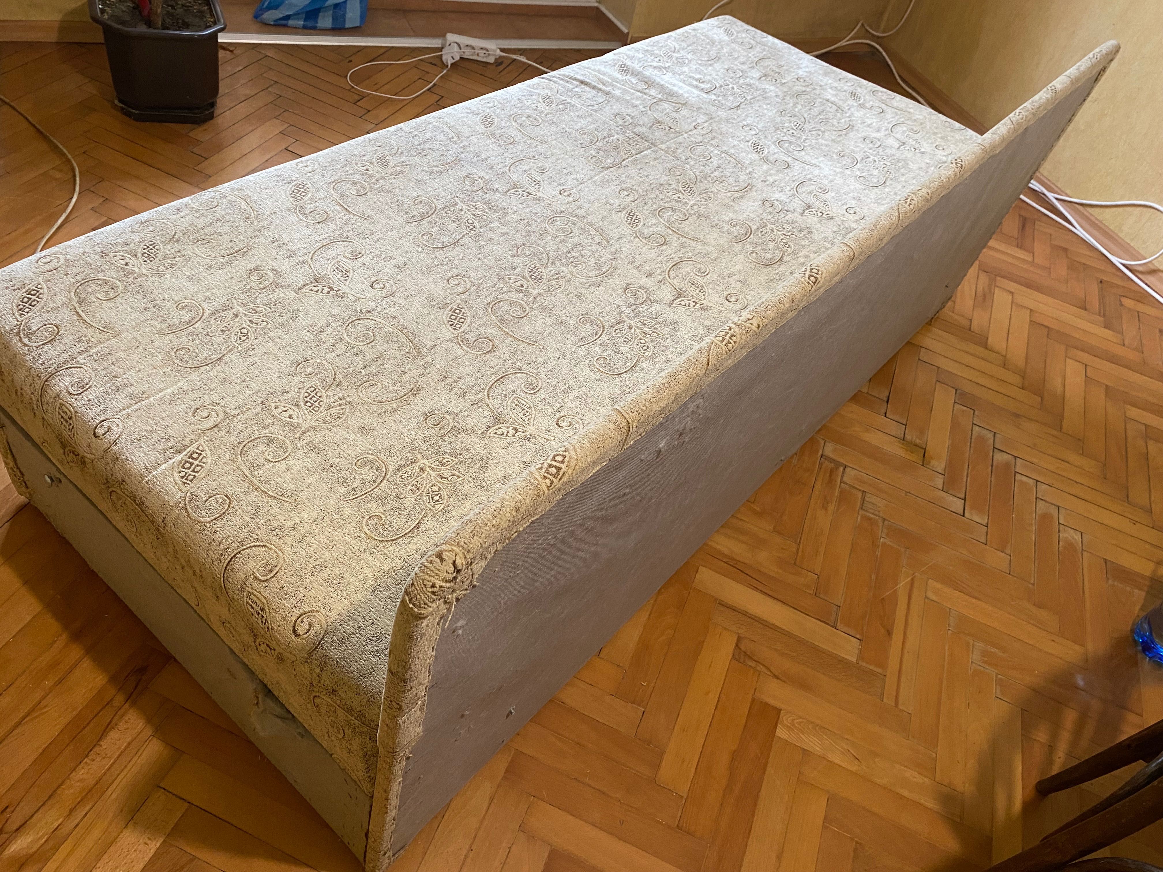 Едноместно легло