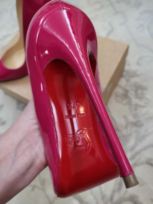 Pantofi Christian Louboutin