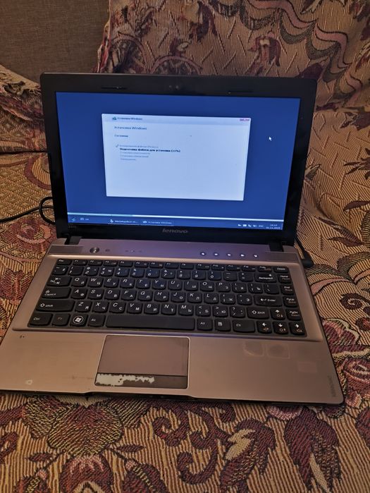 Продам ноутбук Lenovo