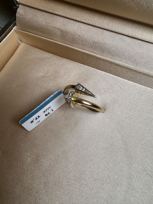 Продам золотое кольцо