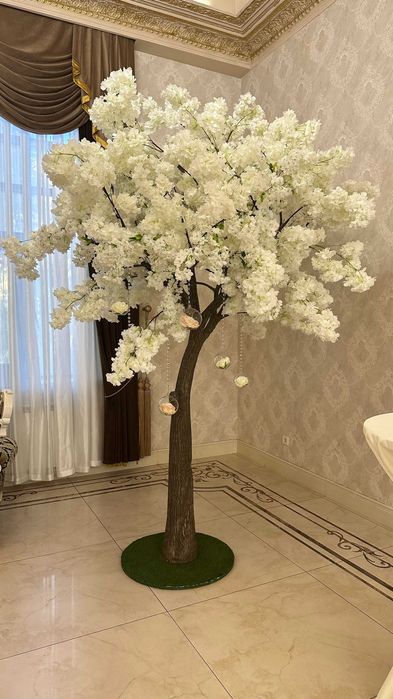 Аренда искусственных деревьев