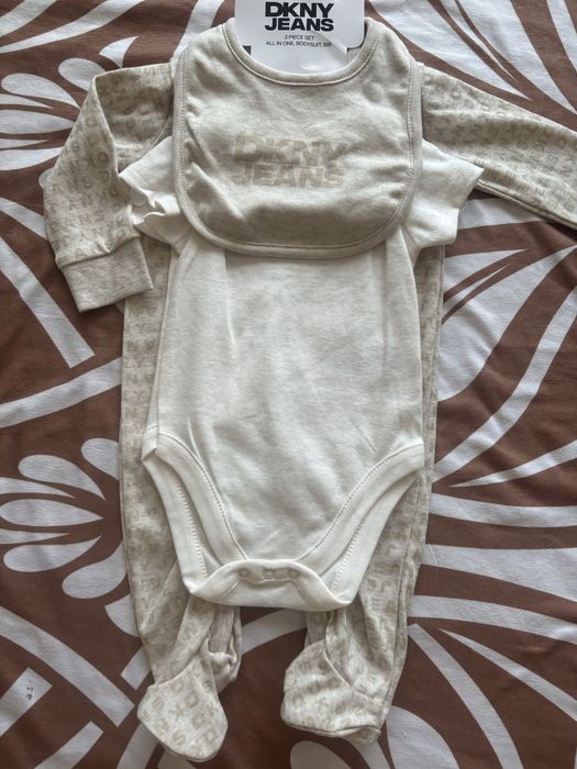 Комплект DKNY нов