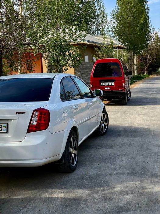 Chevrolet jentra.