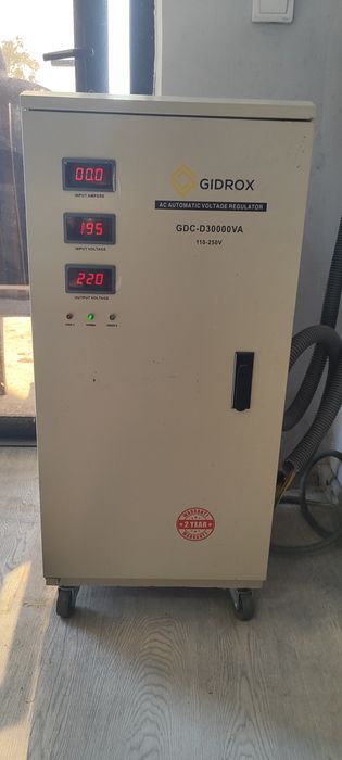 Стабилизатор напряжения GIDROX GDC-D30000VA (30 кВА) — отличное состоя