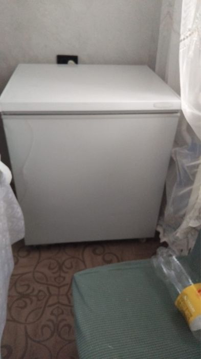 Срочно продам морозильник. В отличном состоянии. Цена 100000