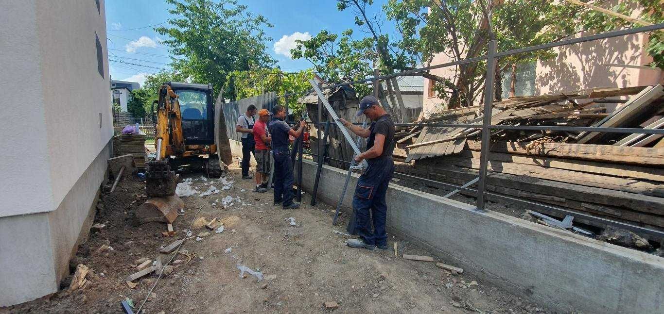 Constructii garduri si porti din sipca metalica, jaluzea, tabla, plasa