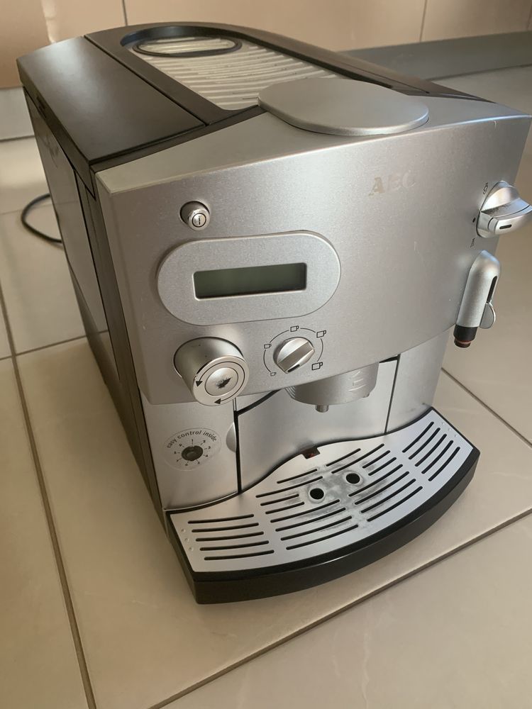 Espressor AEG caFamosa