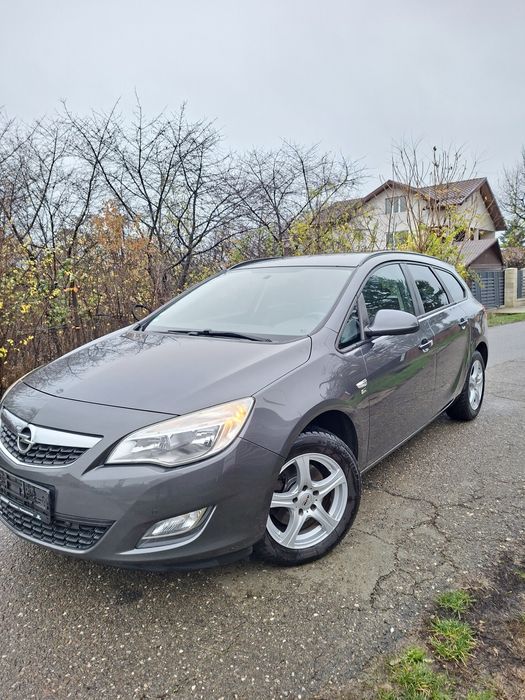 Opel astra j 2.0 165 cp