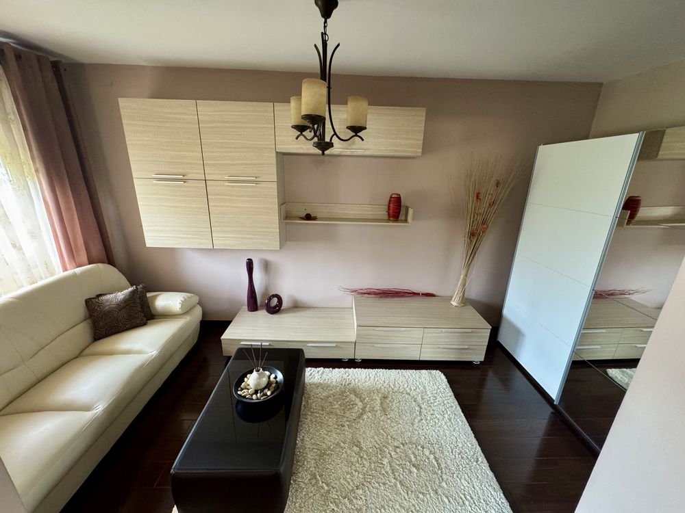 Apartament cu 4 camere, Complet Mobilat Si Utilat