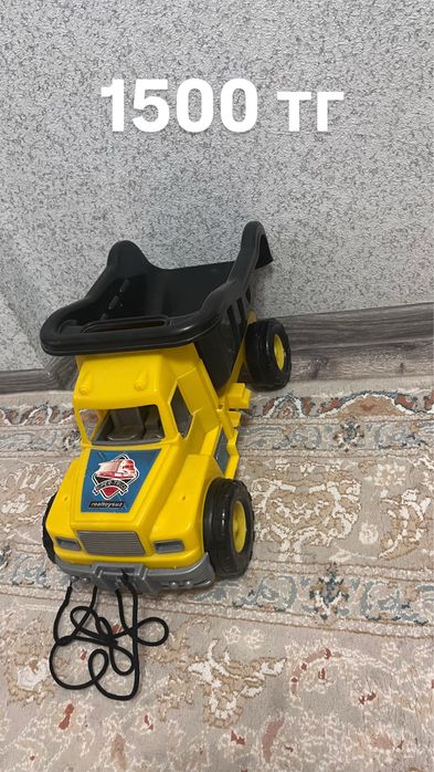 Ойыншықтар сатылады