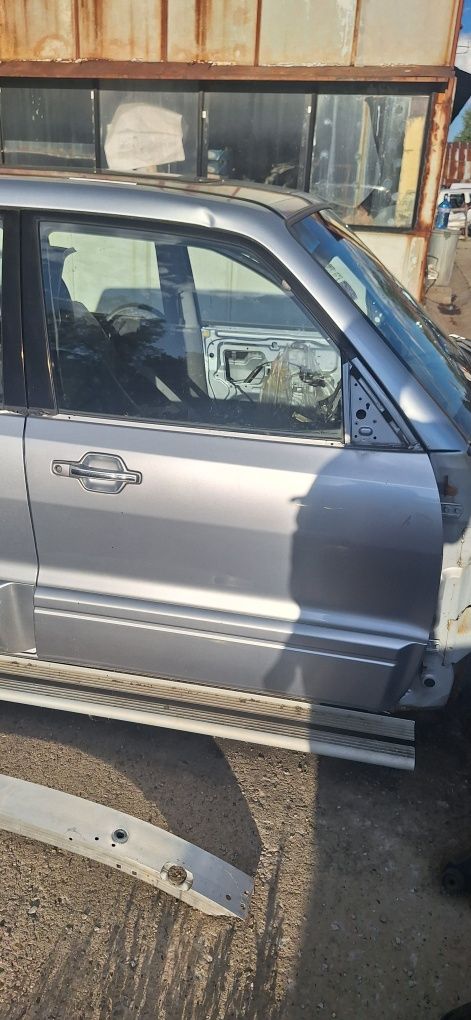 Врати за Mitsubishi pajero 3 по 35лв