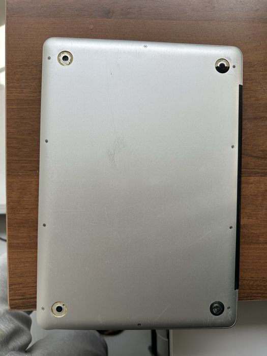 Apple MacBook Pro Mid 2009 13 inch + incarcator original