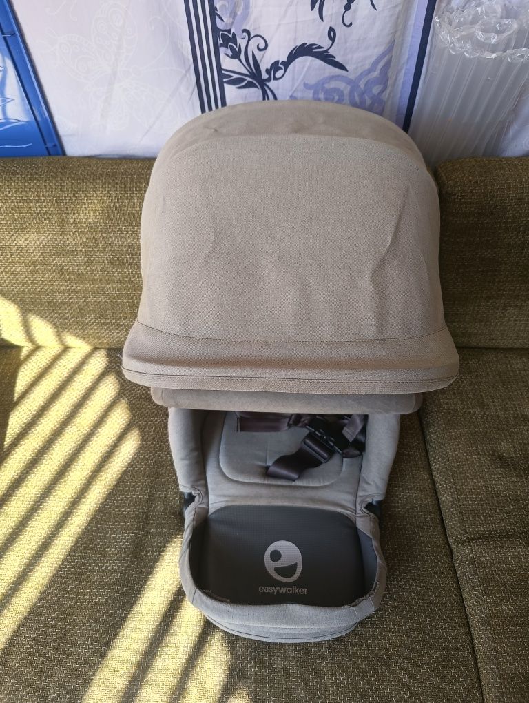 Бебешка количка Easywalker