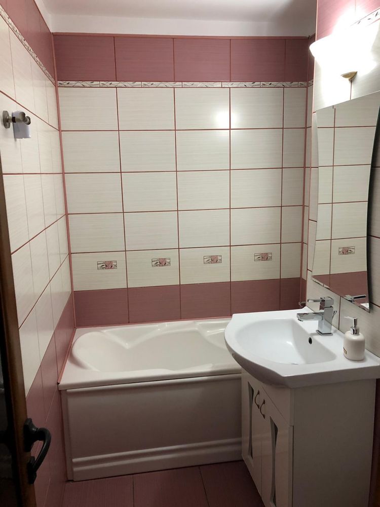 Proprietar ofer spre închiriere apartament cu o cameră
