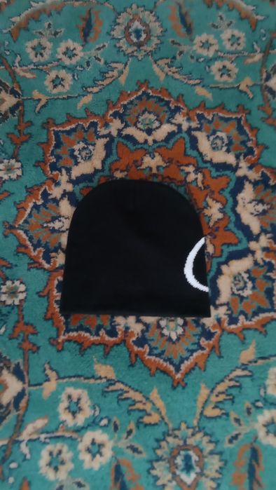 Продам шапка cartez