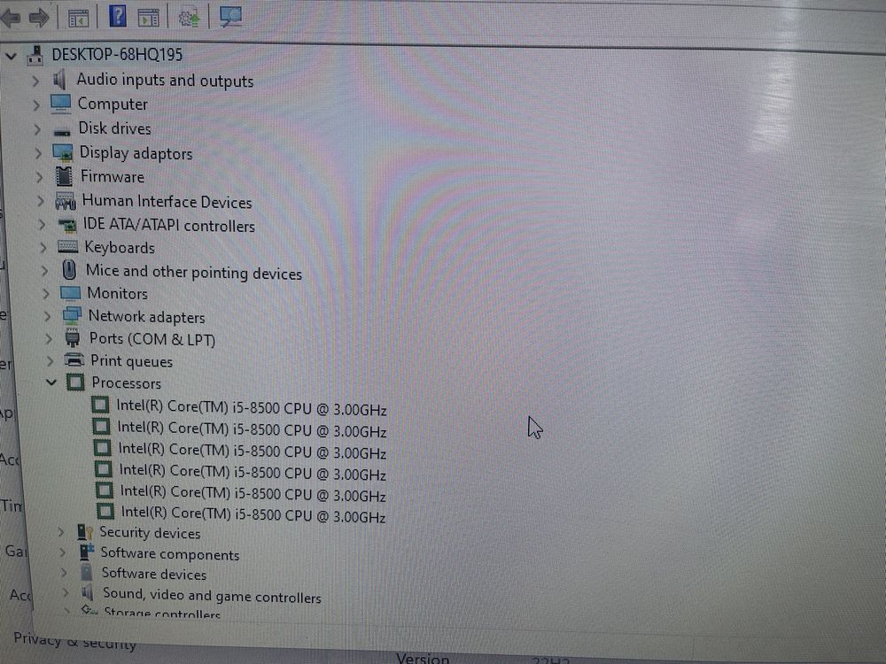 Dell Optiplex 7060 ; Intel i5 Gen 8; RAM 8GB DDR4; SSD 256