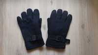 Зимни ръкавици с връзка за затягане