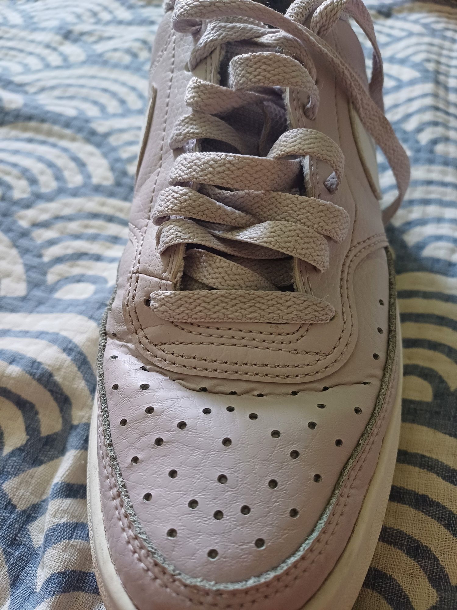 Nike air force 1 pink