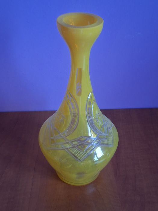 Vând Vază de Flori Vitingi