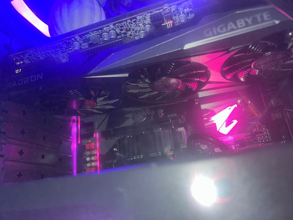 PC gaming si monitor