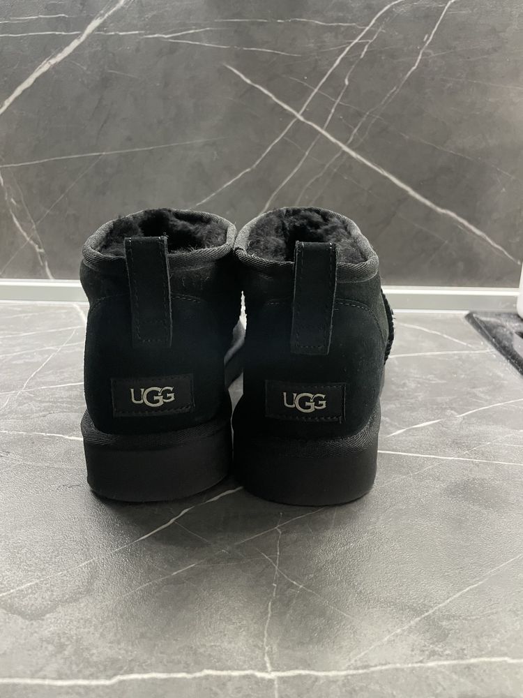 UGG мъжки боти