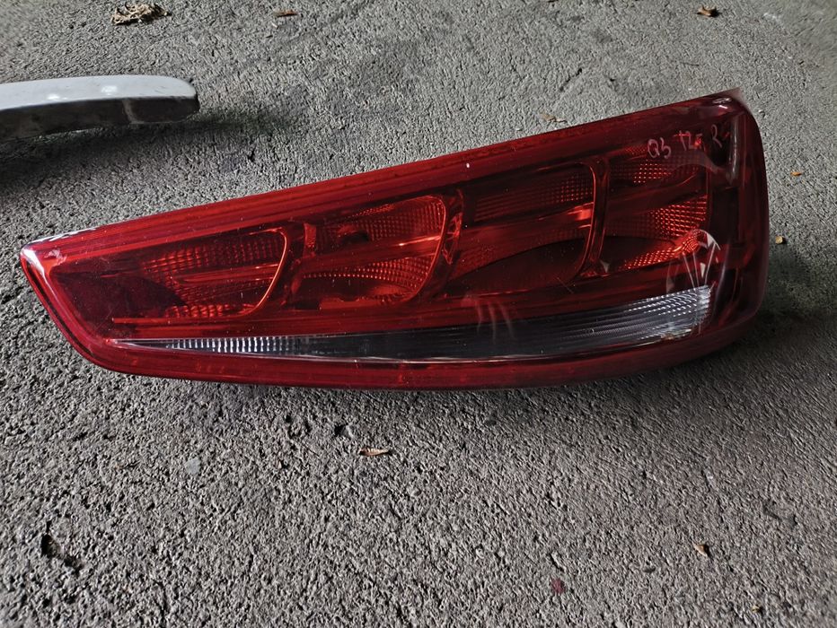 Стоп   за Audi Q3