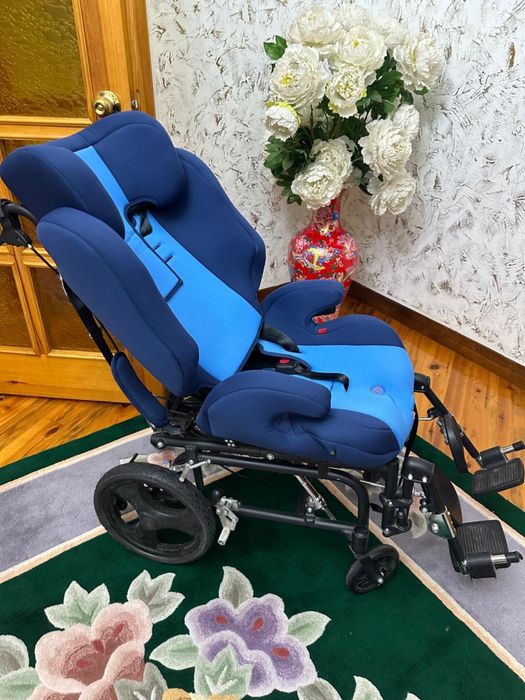 Продается детская-подростковая инвалидная коляска