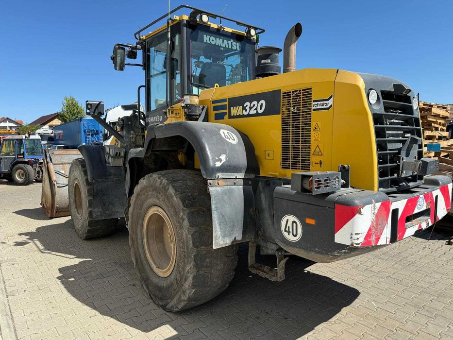 Incarcator frontal Komatsu WA 320 - 7