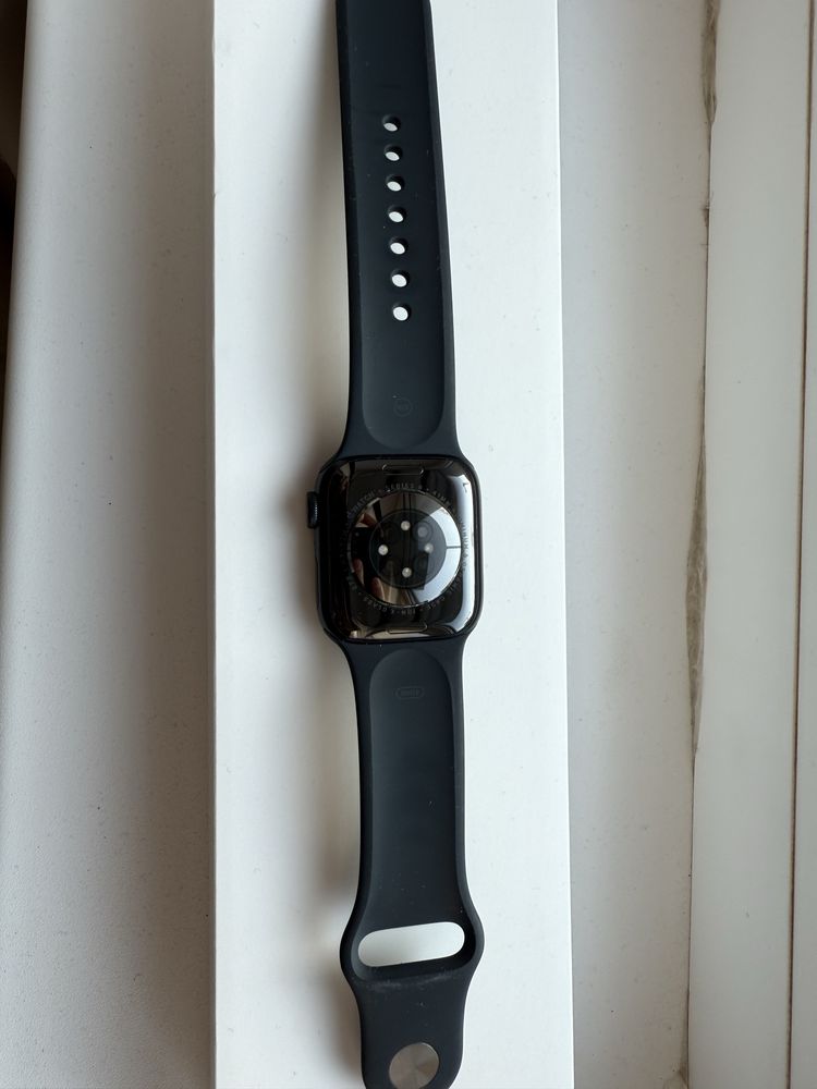 Продается Apple watch 8