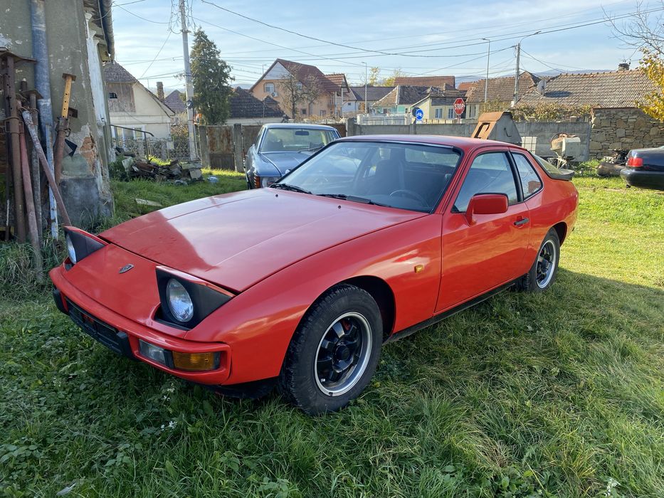 Porsche 924/ 2.0 i/ 125 cp/ injectie/ istoric/retro