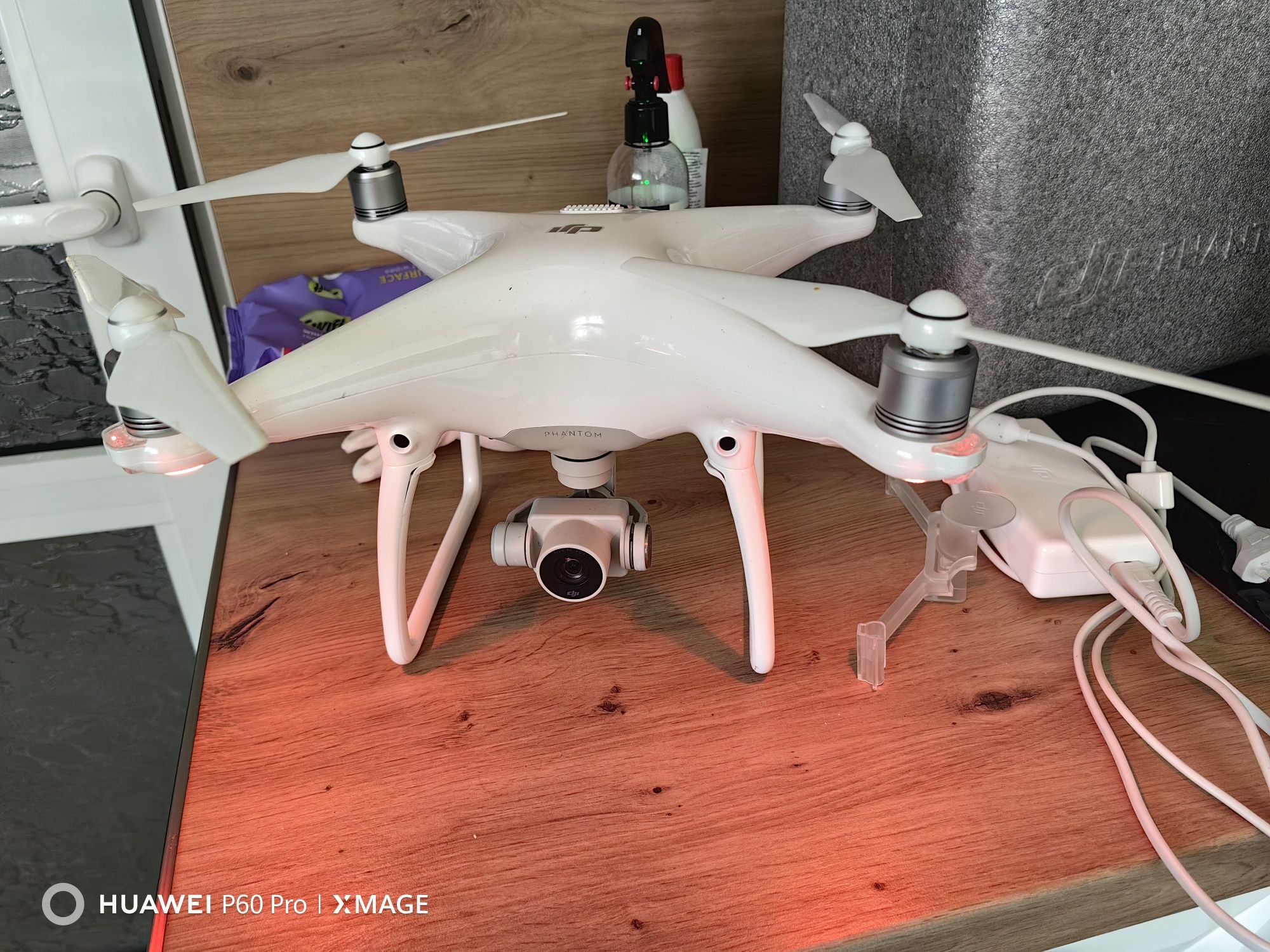 Дрон Dji Phantom 4