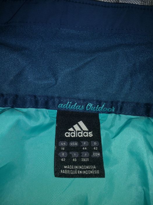 Geaca impermeabila dama Adidas Outdoor mărimea M
