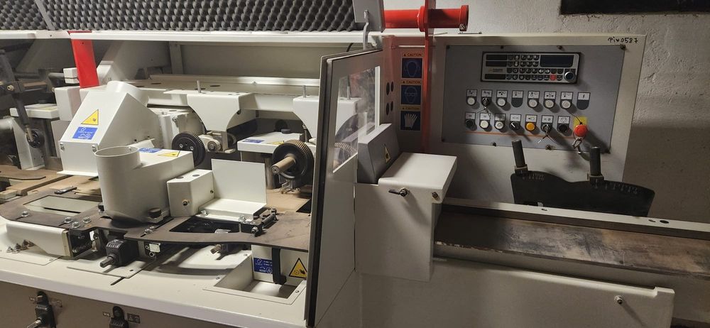 Masina prelucrat pe 4 fețe -NOUĂ!!