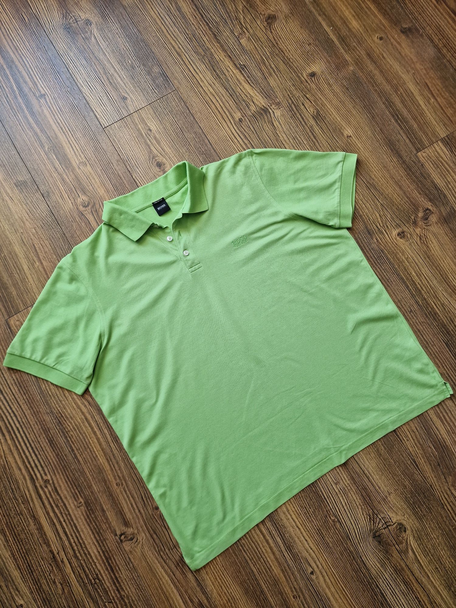 Страхотна мъжка тениска HUGO BOSS размер XL / 2XL