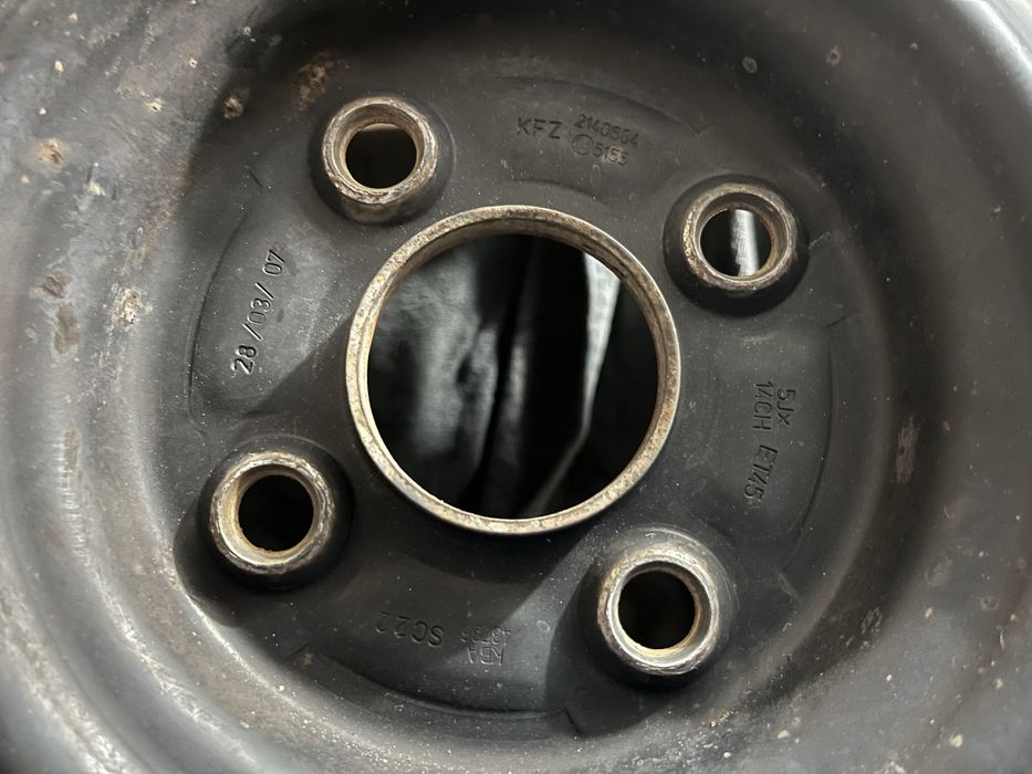 5Jx14 ET45 4x100 джанти за Suzuki Swift + зимни гуми