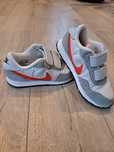 Adidasi NIKE mărimea 30cm .pret130lei