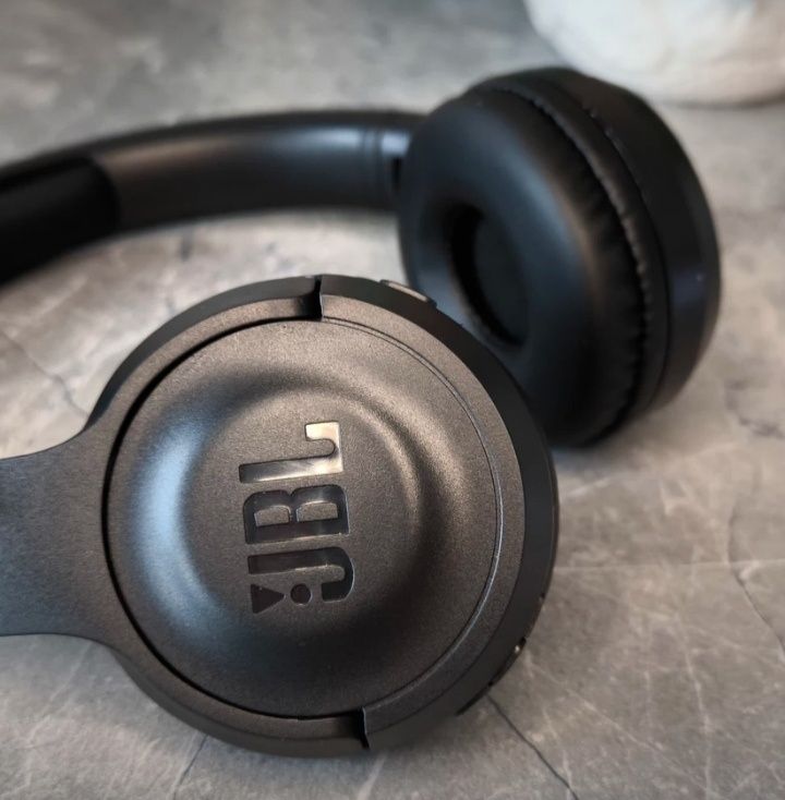 Наушники беспроводные JBL