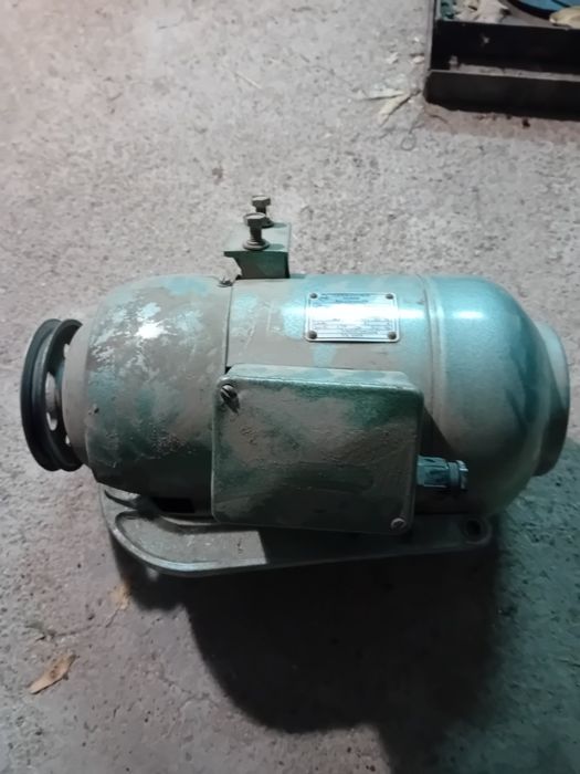 Трифазни двигатели