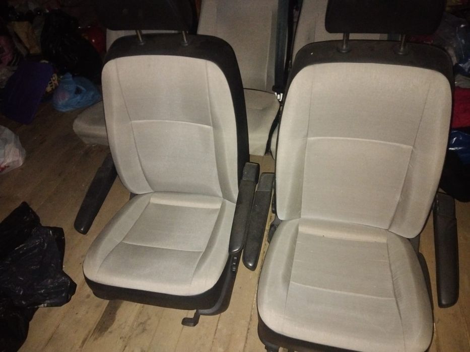 Vând scaune vw t6