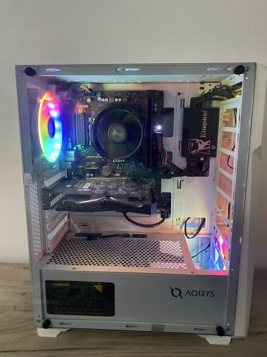Vand PC Gaming Foarte bun pentru incepatori si cei experimentati