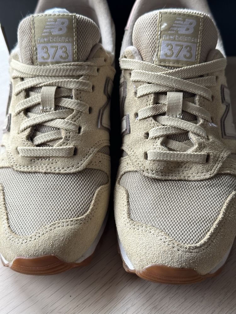 Adidasi New Balance 373 mar. 37,5