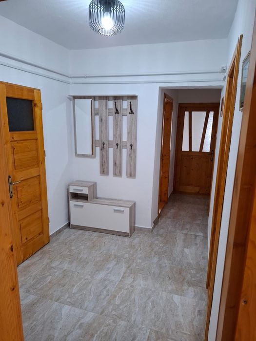 Închiriez apartament 3 camere Cisnădie
