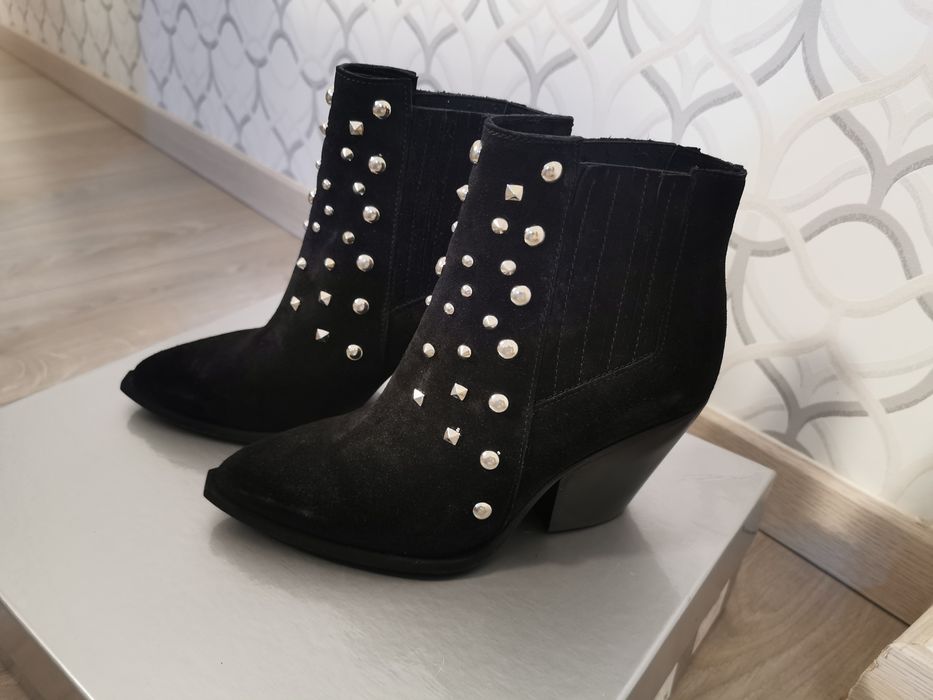Botine Divine Follie - noi