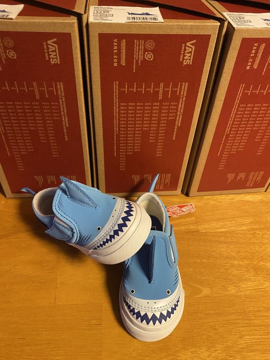 Детски обувки “Vans” Baby Shark