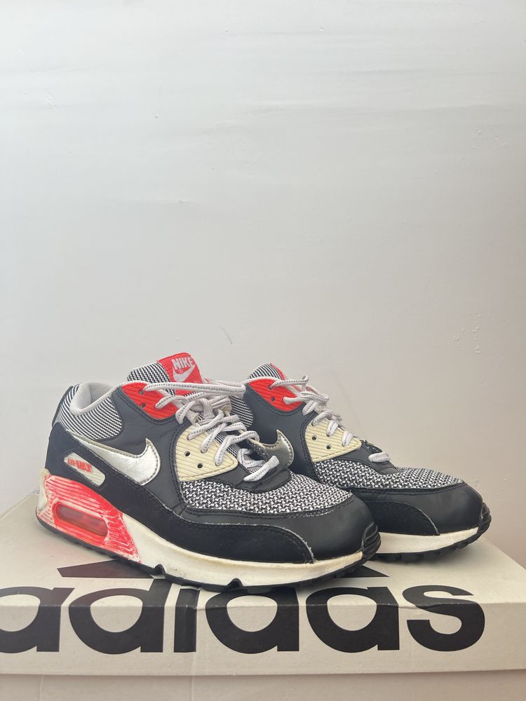 Nike Air Max 90 LE GS ‘Black Metalic Silver